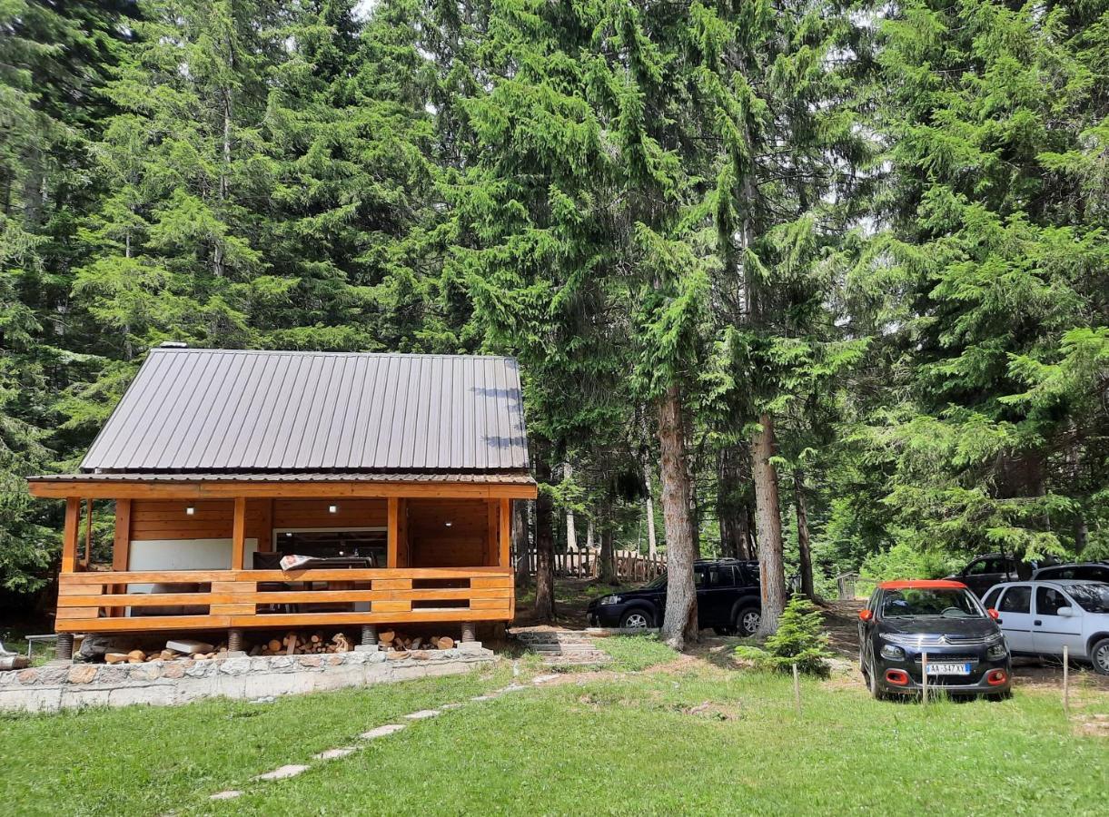 Peaks Of The Ballkans Tour Hostel Peje Exterior photo