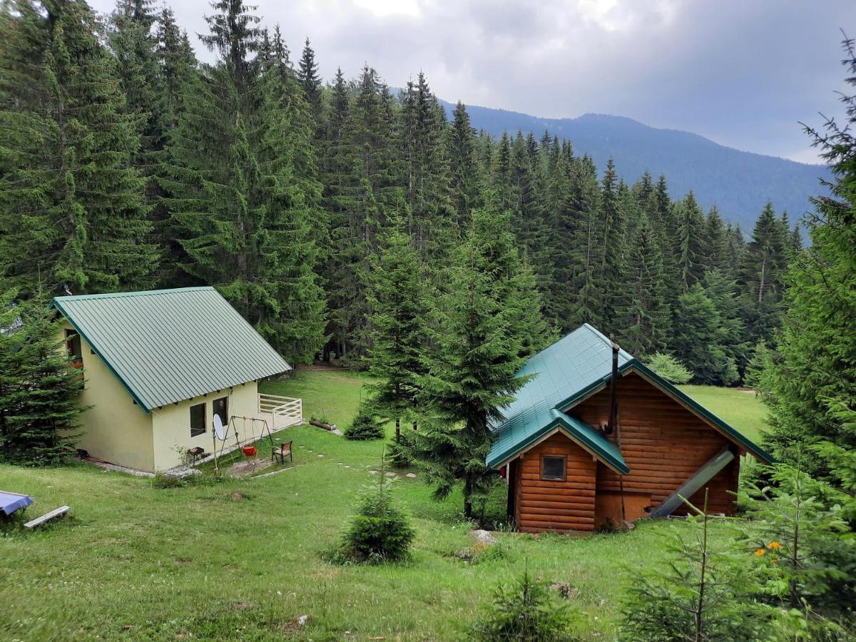 Peaks Of The Ballkans Tour Hostel Peje Exterior photo