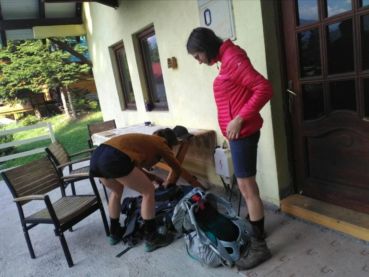 Peaks Of The Ballkans Tour Hostel Peje Exterior photo