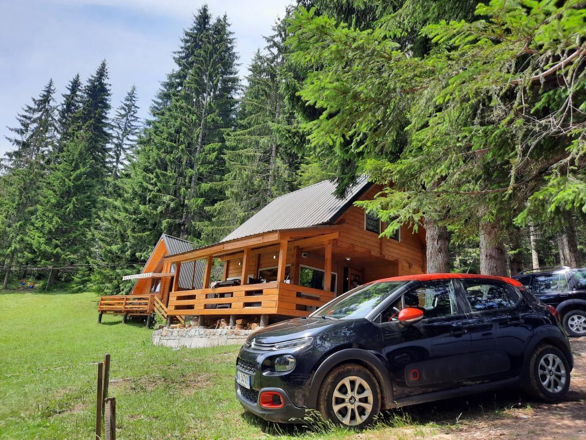 Peaks Of The Ballkans Tour Hostel Peje Exterior photo