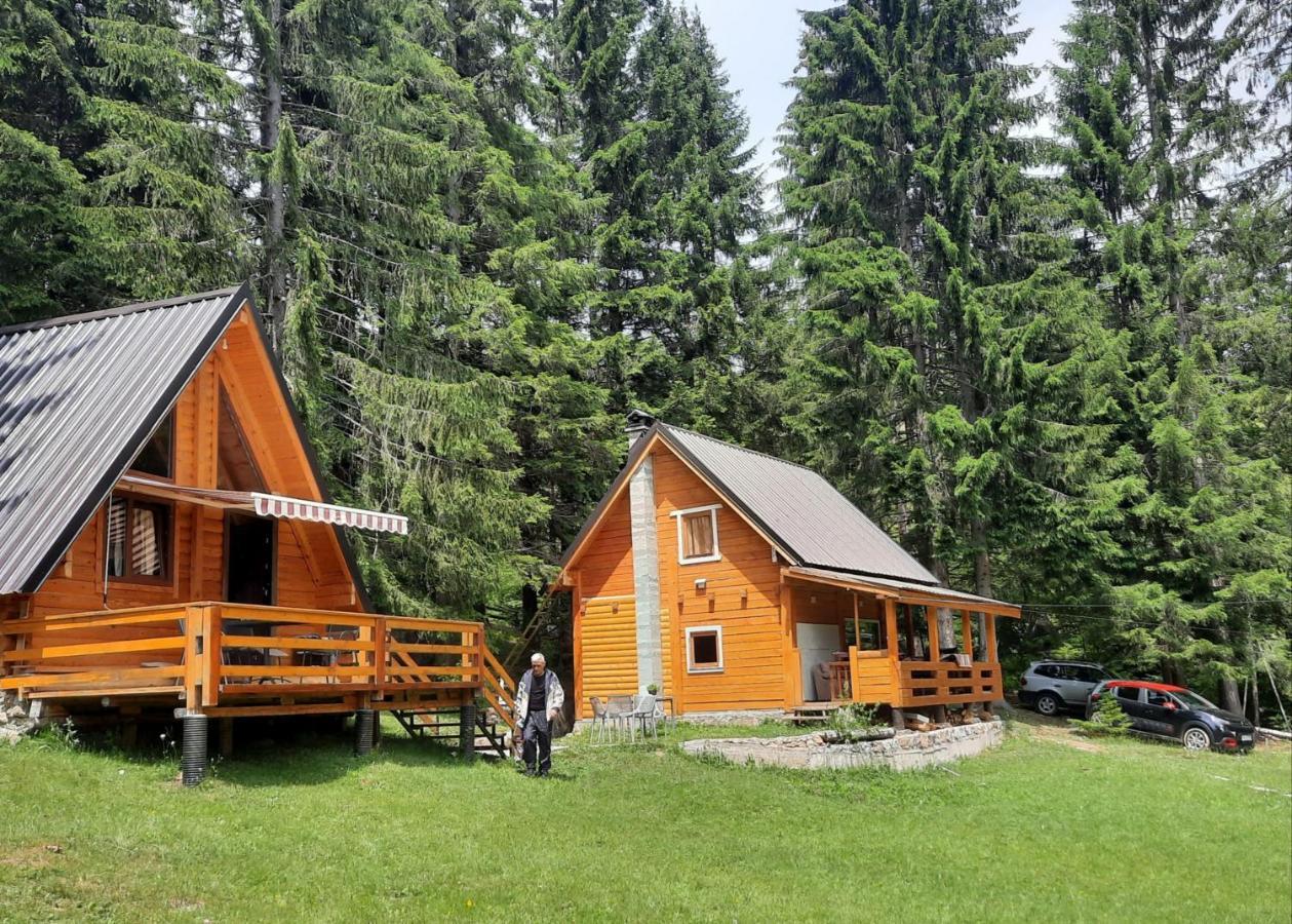 Peaks Of The Ballkans Tour Hostel Peje Exterior photo