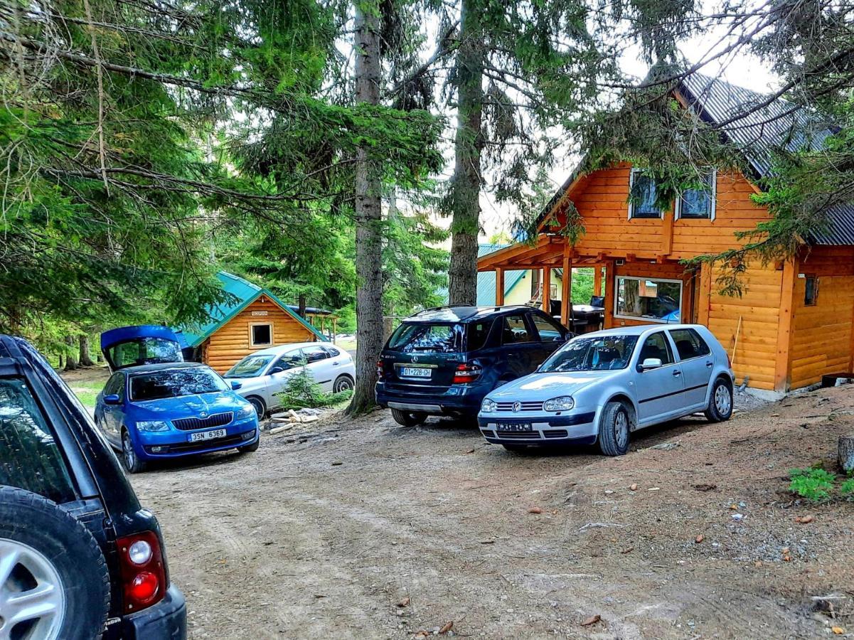 Peaks Of The Ballkans Tour Hostel Peje Exterior photo