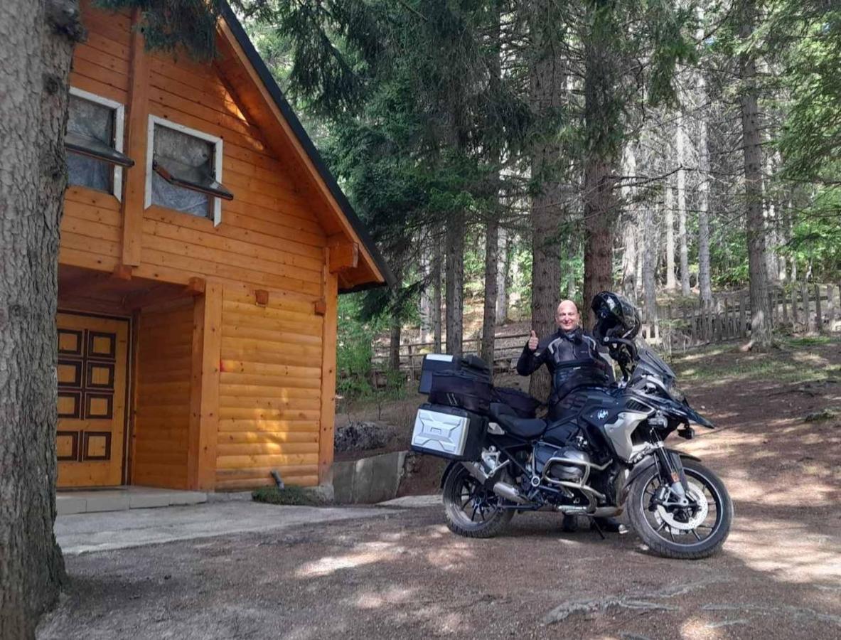 Peaks Of The Ballkans Tour Hostel Peje Exterior photo