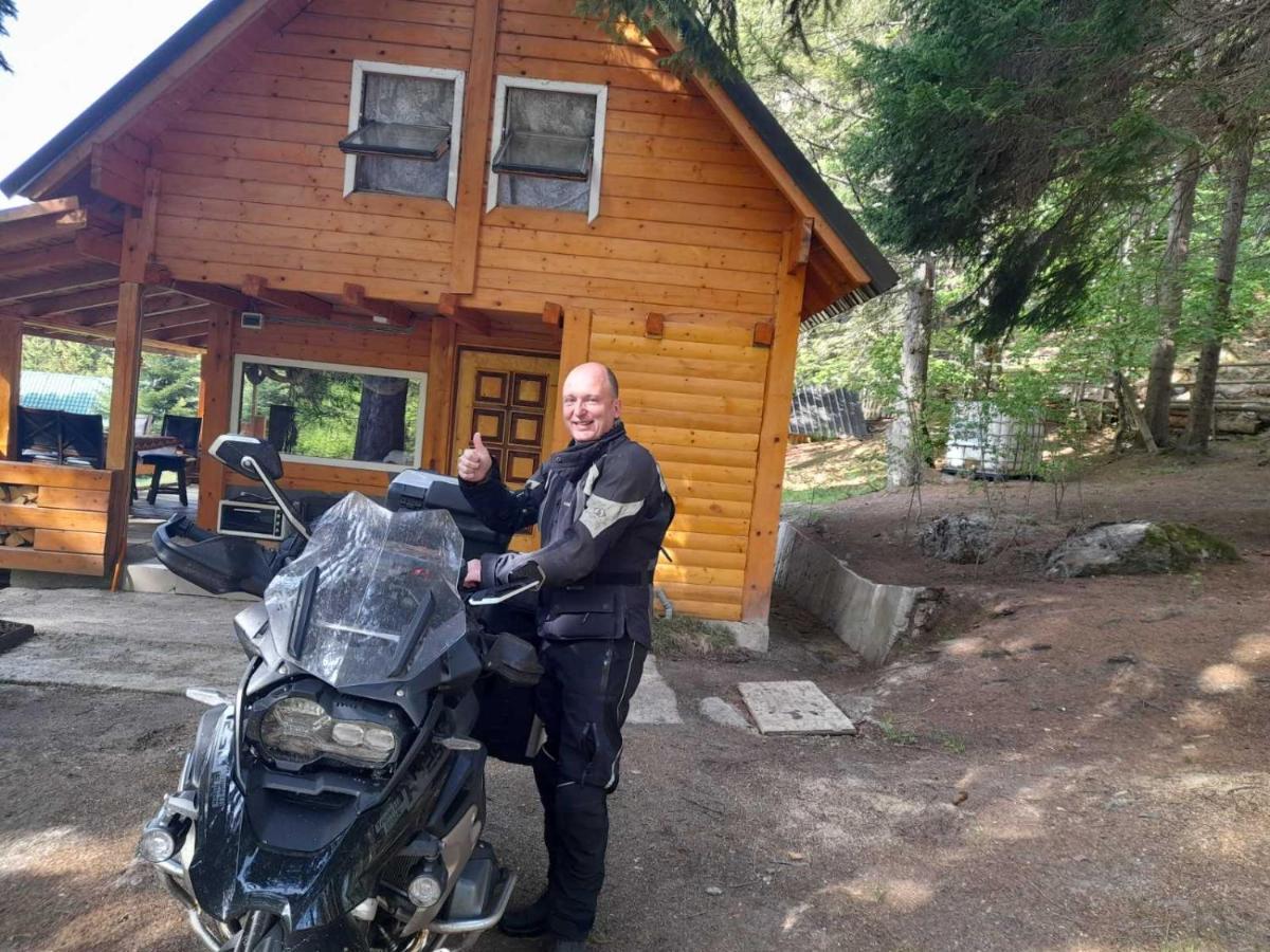 Peaks Of The Ballkans Tour Hostel Peje Exterior photo