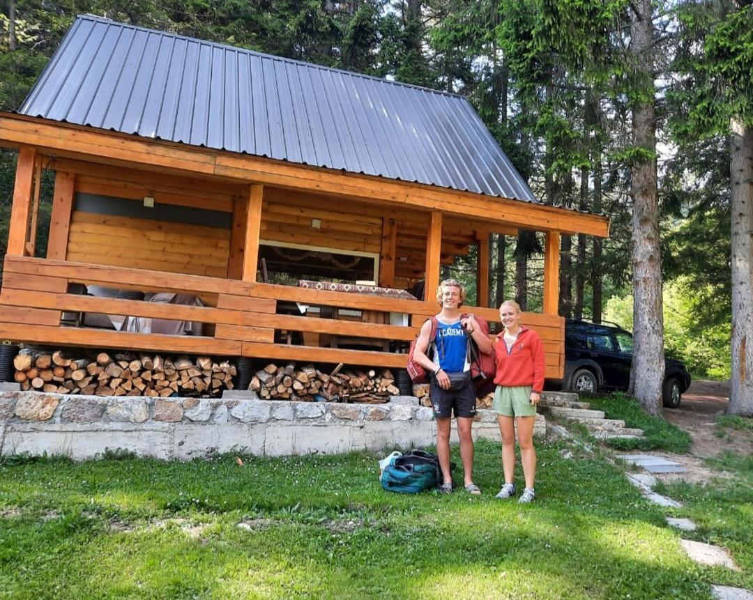 Peaks Of The Ballkans Tour Hostel Peje Exterior photo